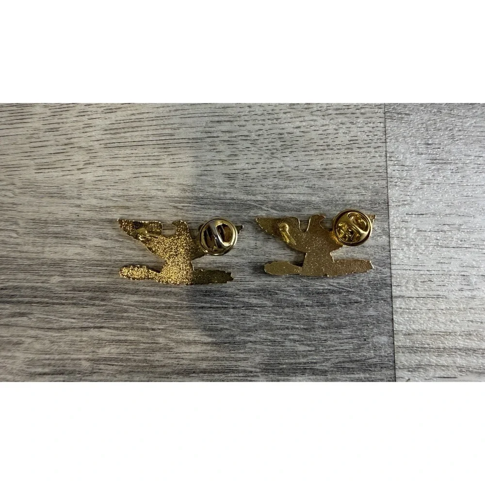 Vietnam Era US Army‎ Colonel Eagle Insignia Military Pins Pair Gold Tone